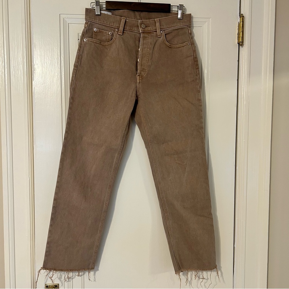 The GAP light brown cheeky straight high rise pants size 28